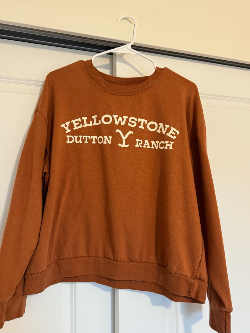 Yellowstone Dutton Ranch Crewneck Sweatshirt - Rust size XL